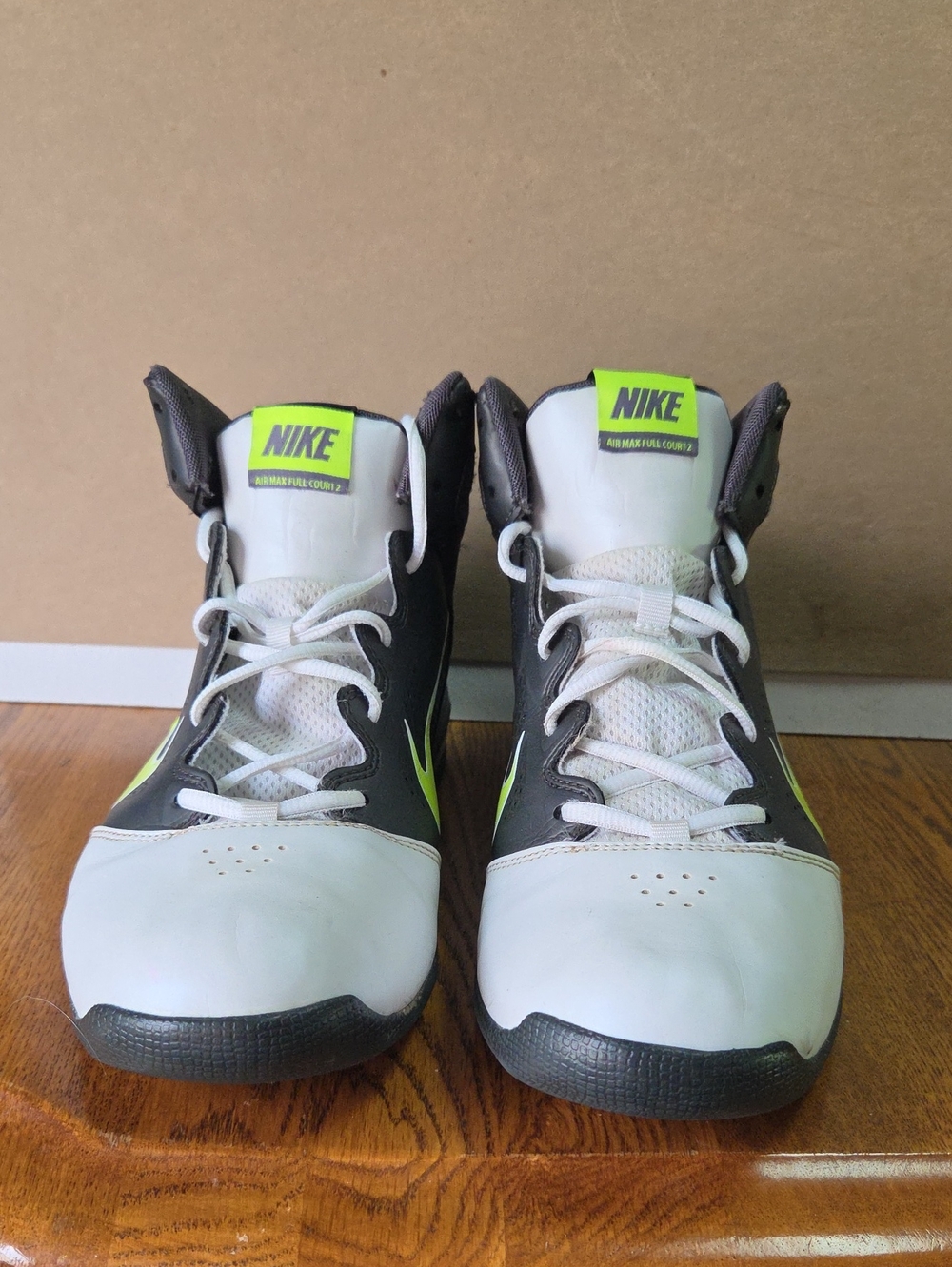 Nike Air Max Full Court 2 2012 Size 10.5 Blk/wht/neon